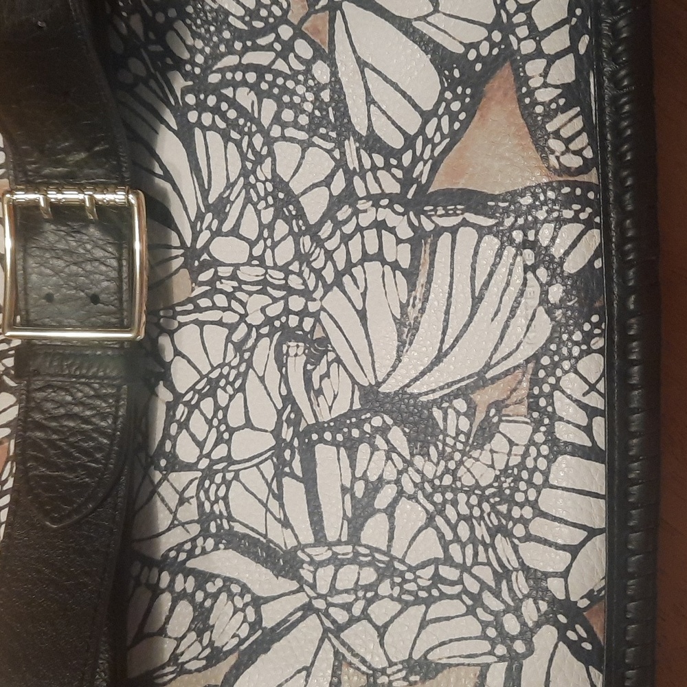 Aimee Kestenburg Leather Purse - Picture 7 of 7